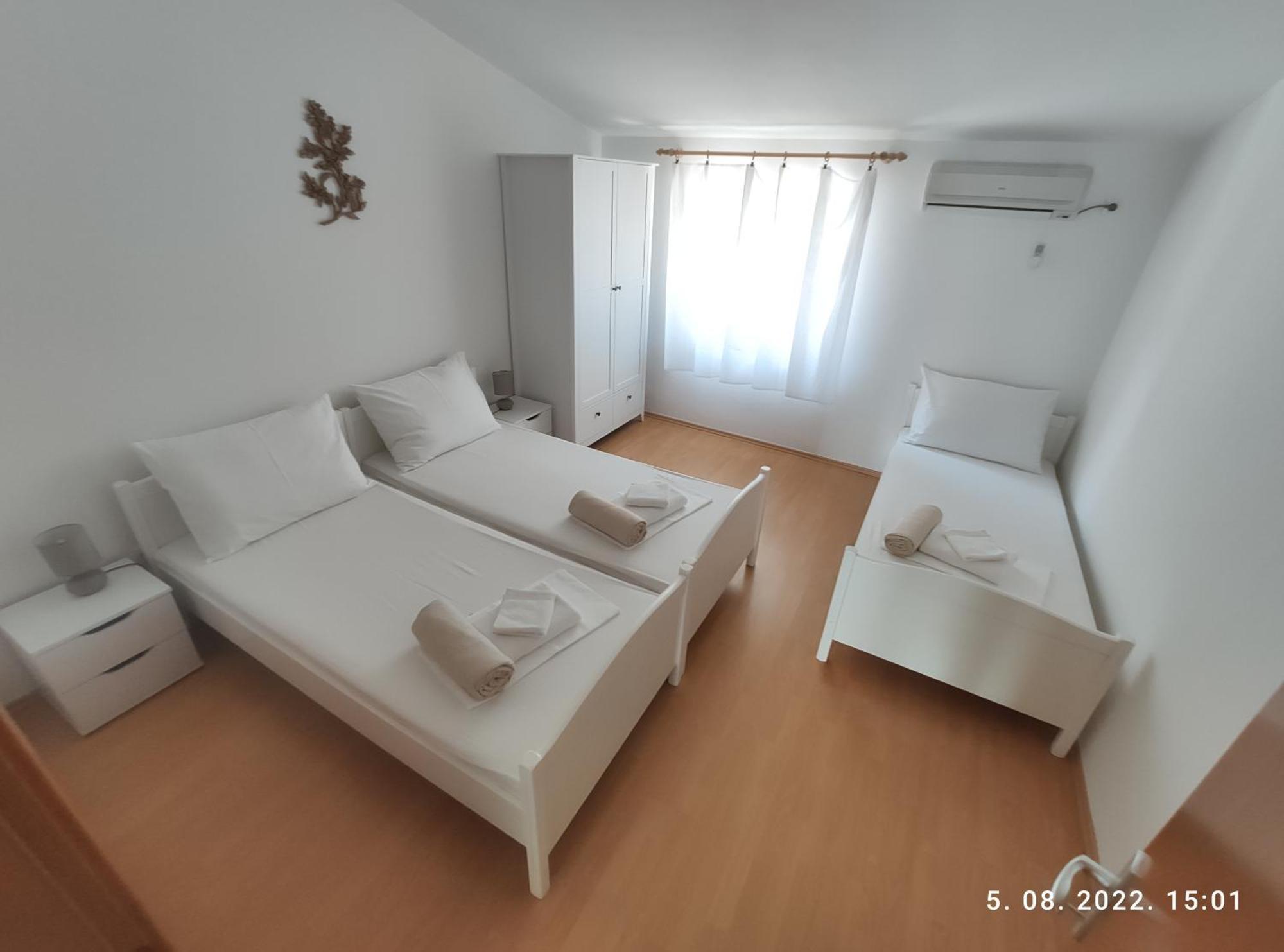 Aqua Apartments Omiš Pokoj fotografie